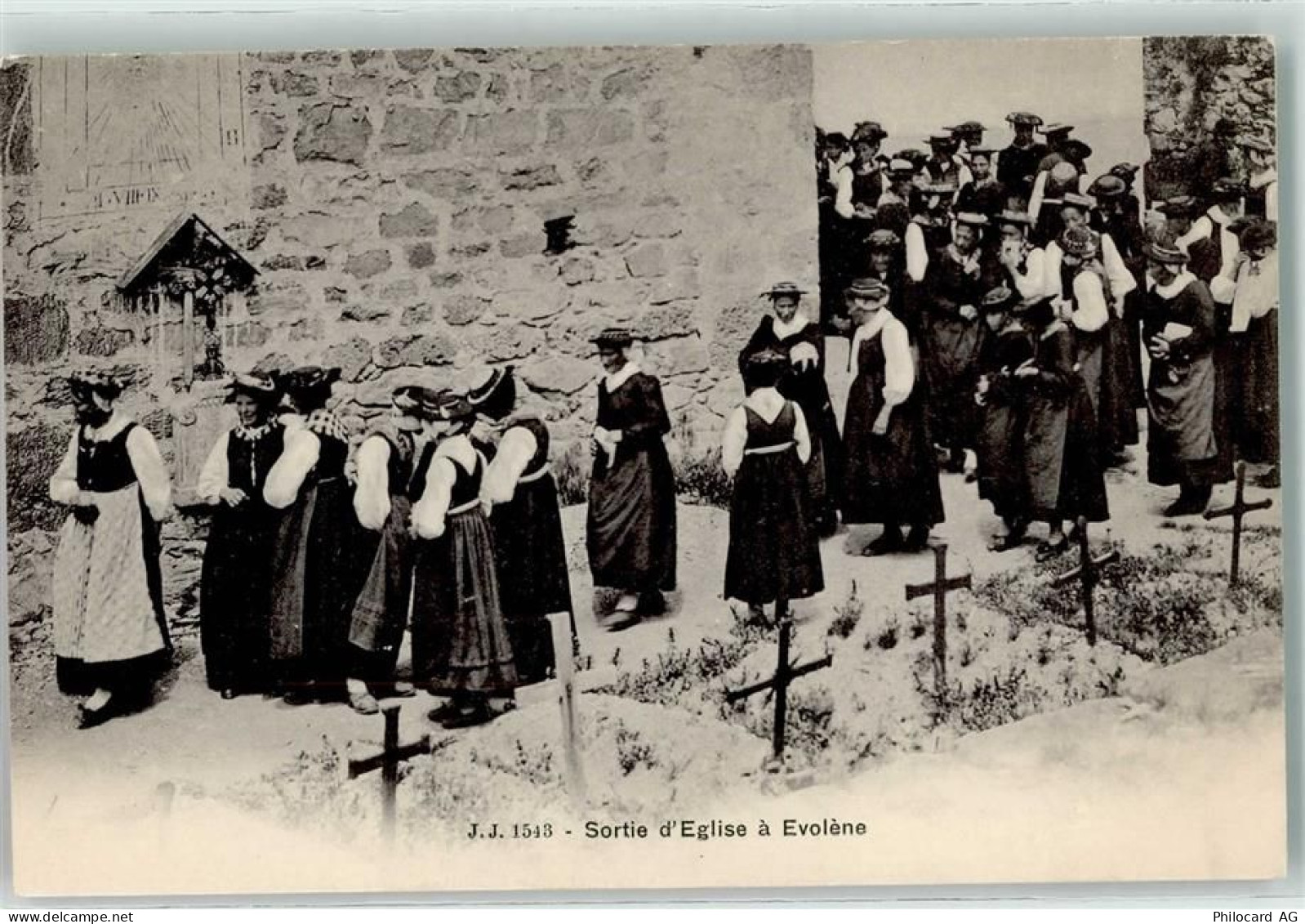 1983 Evolène - Sortie d Eglise - 10610769