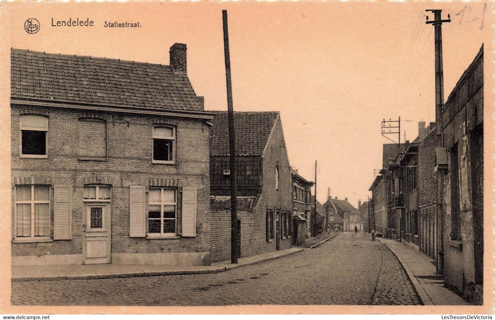 [-20%] BELGIQUE - Lendelede - Statlestraat - rue - pavé - vue densemble - St-Antonius drukkerij  - Carte postale an