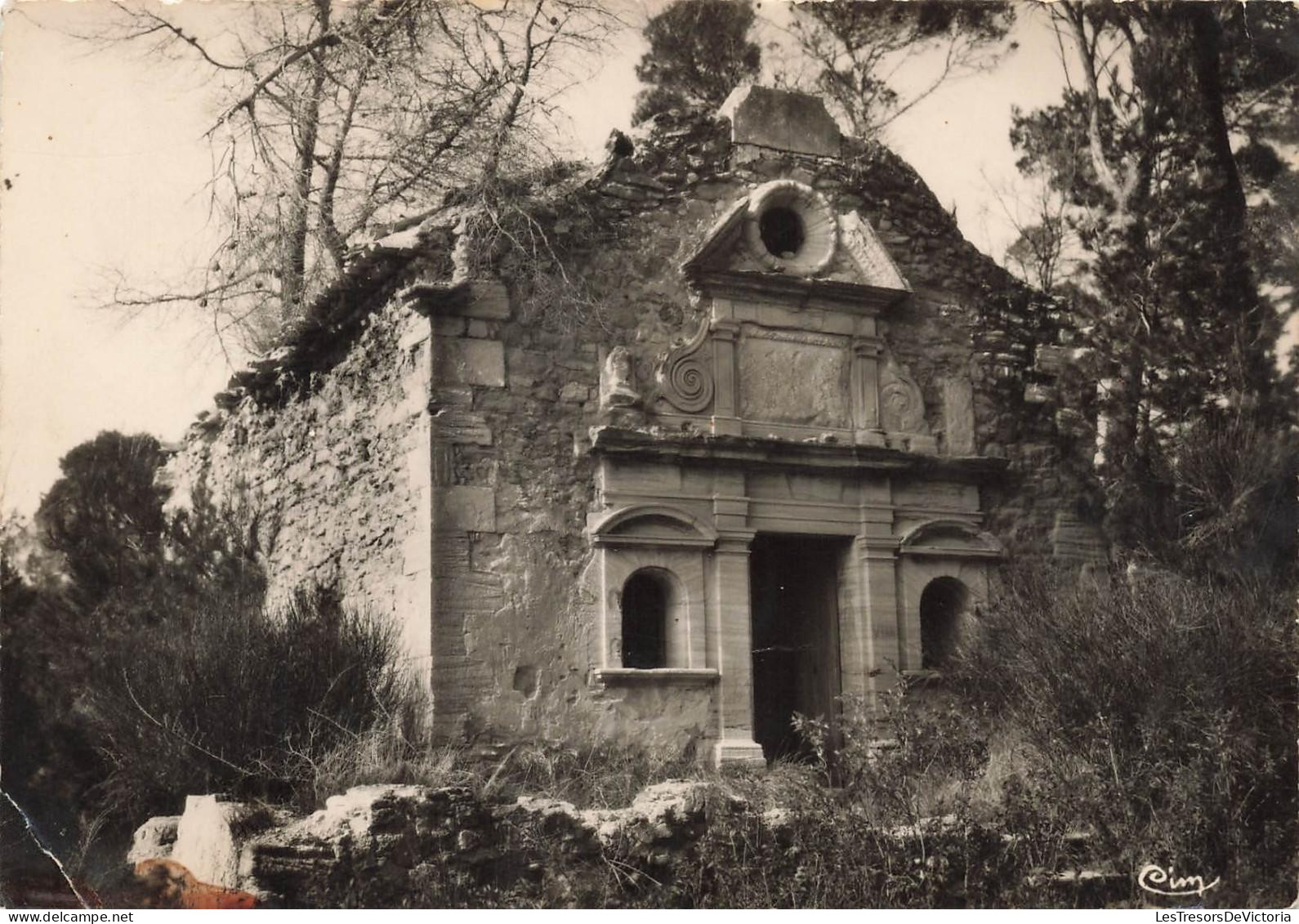 [-20%] FRANCE - Sarrians - La Vieille Chapelle - Carte Postale