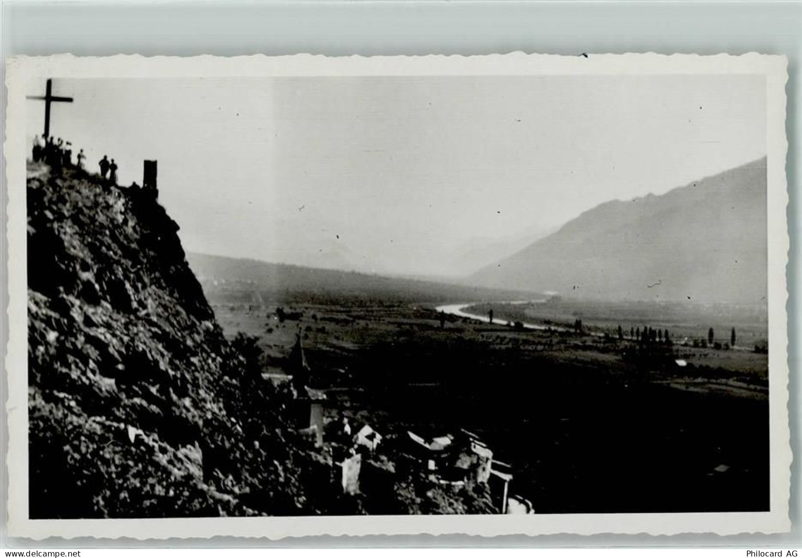 2016 Cortaillod Gebrauchsspuren Gipfelkreuz Touristen auf dem Gipfel Ort... - 10583354