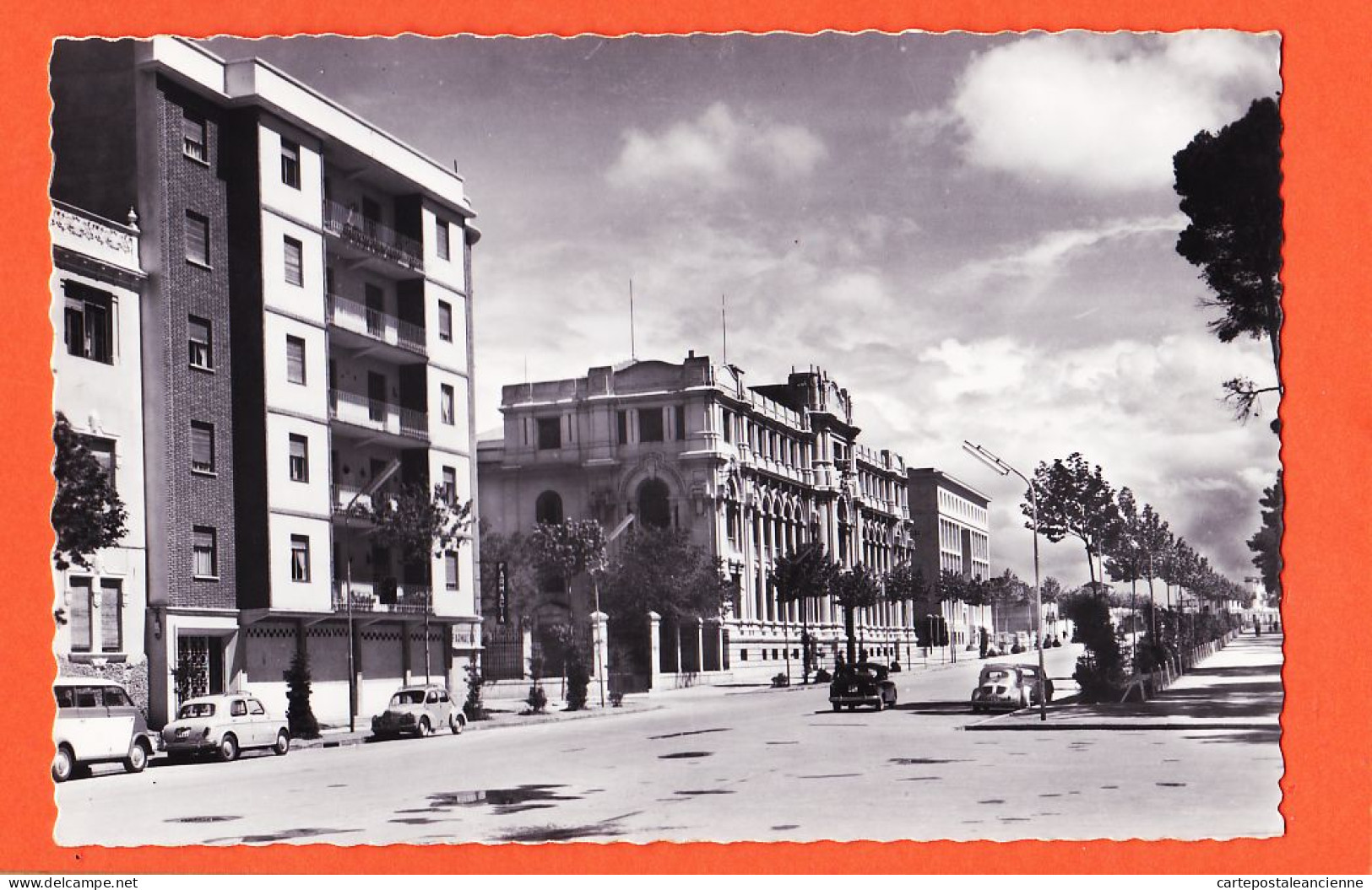 20258 /  ◉ ALBACETE Farmacia Instituto Ensenanza Secundaria Avenida RODRIGUEZ ACOSTA RENAULT 4cv Garcia GARRABELLA 9
