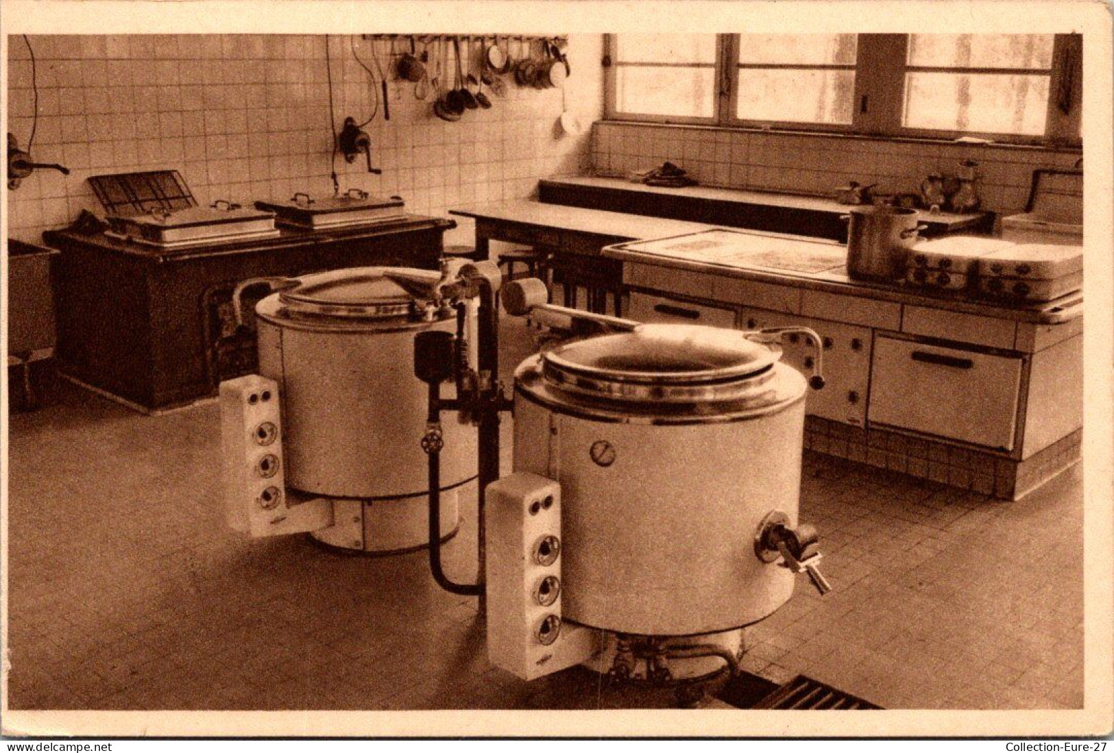 (21/11/25) 44-CPA SAINT BREVIN L'OCEAN