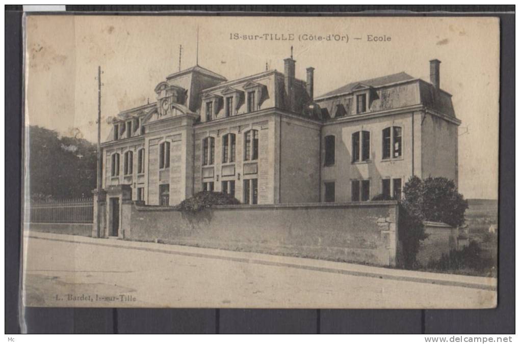 21 - Is sur Tille - l'Ecole