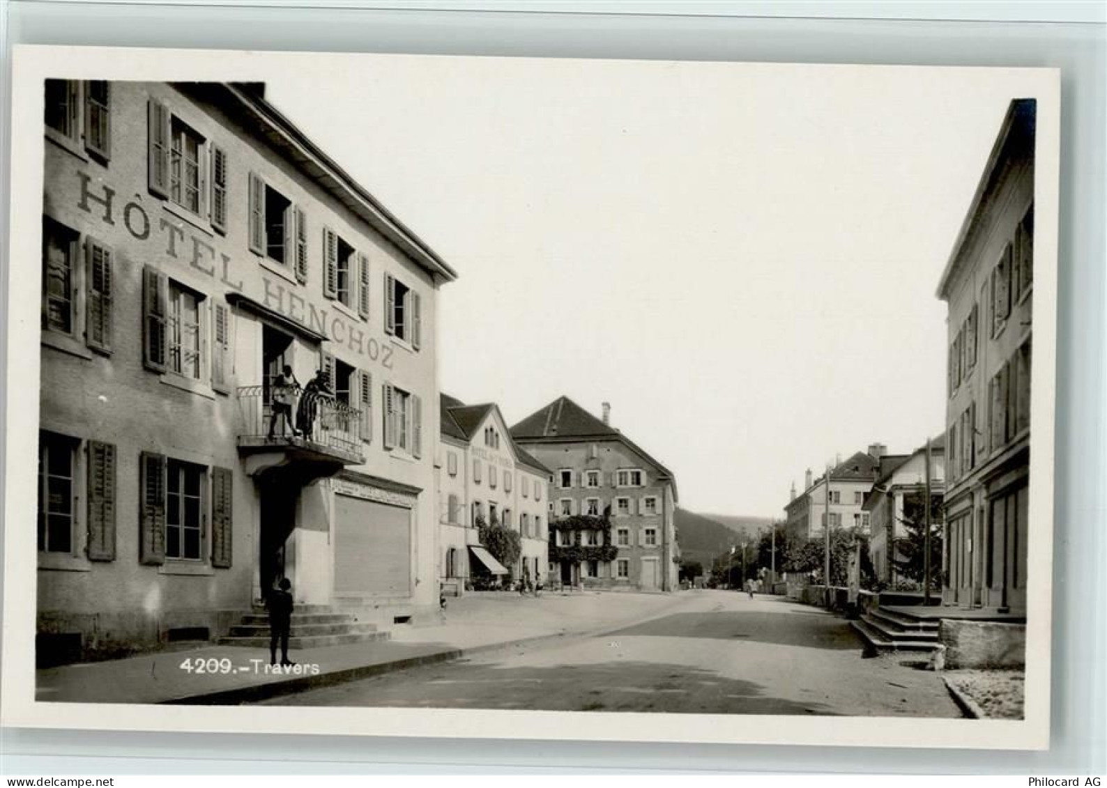 2105 Travers - Strassenansicht, Verlag SG Nr. 4209, gute Erhaltung AK.... - 13070311
