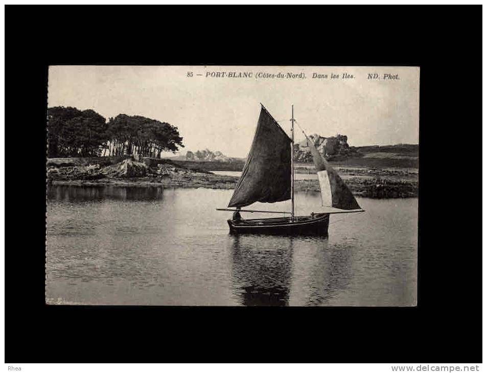 22 - PENVENAN - PORT-BLANC - Dans les Iles - 85