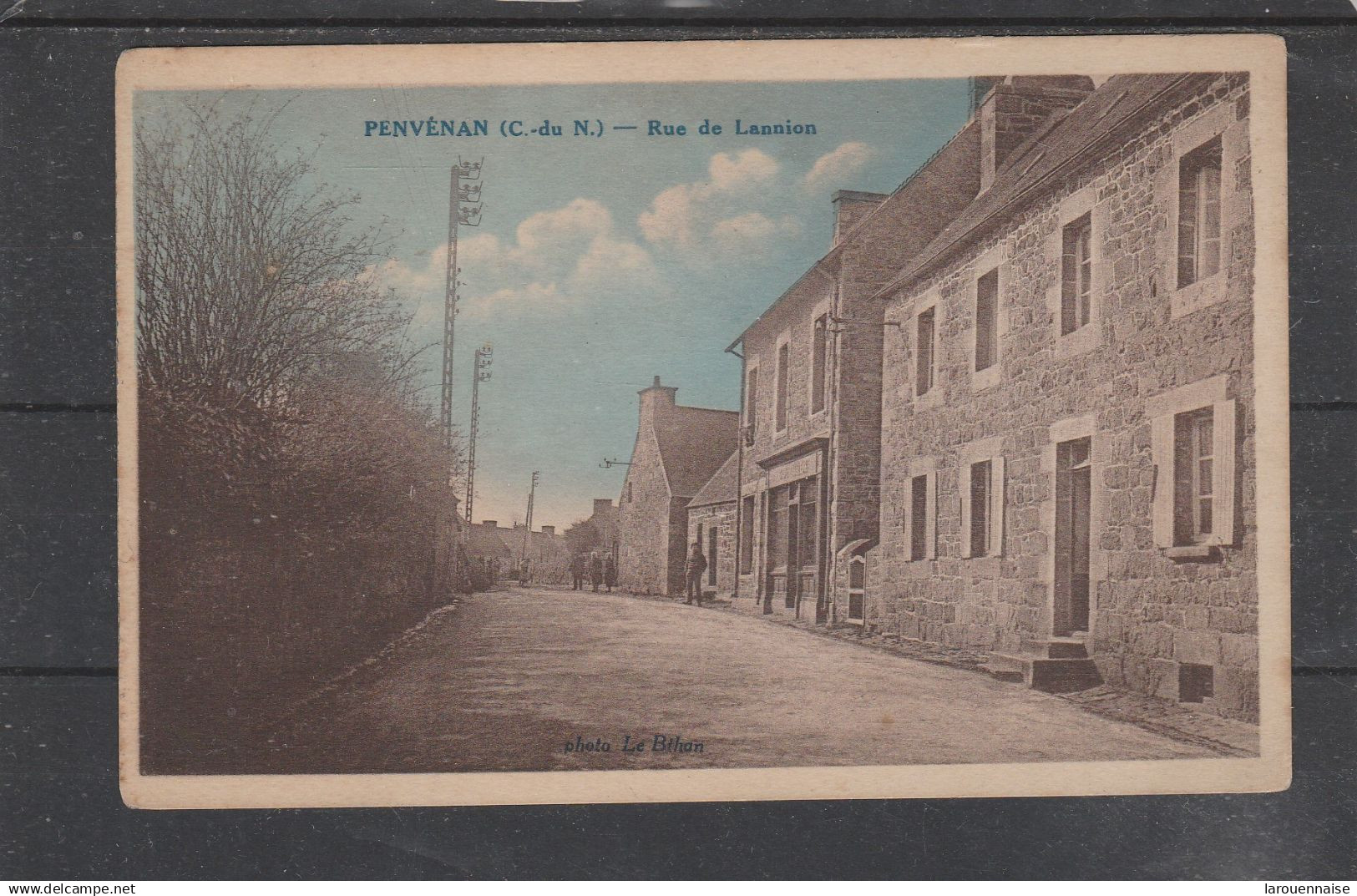 22 - PENVENAN - Rue de Lannion