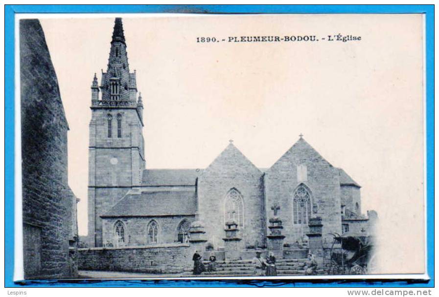 22 - PLEUMEUR BODOU --  L'Eglise