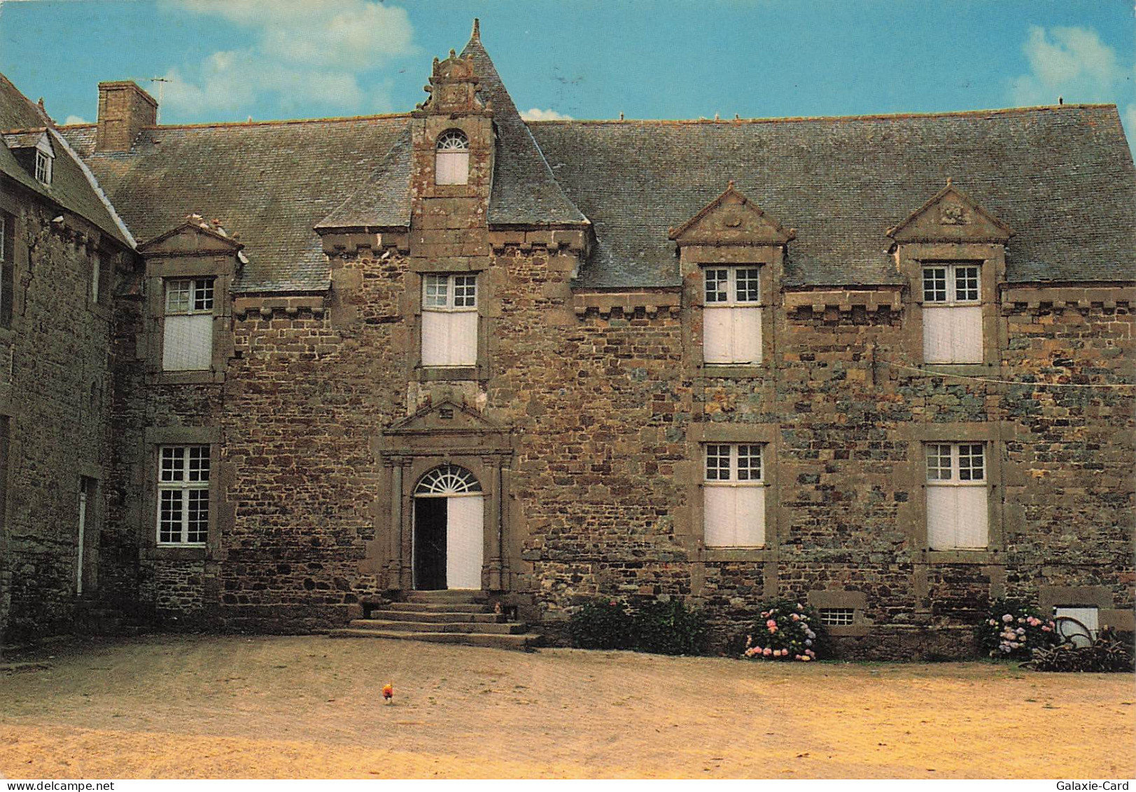 22 PLOEZAL LE MANOIR DE KERMARQUER