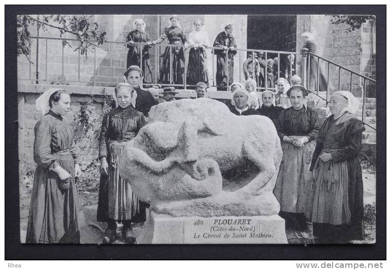 22 Plouaret sculpure    D22D  K22207K  C22207C RH034278