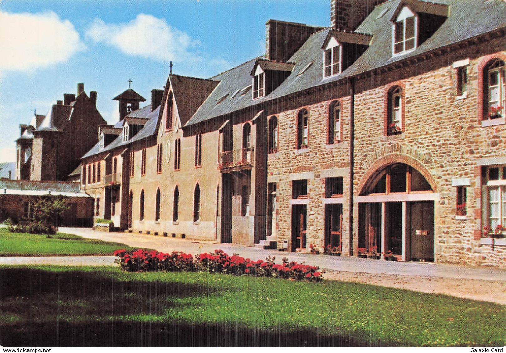 22 PLOUFRAGAN LES CHATELETS SOUS BOIS