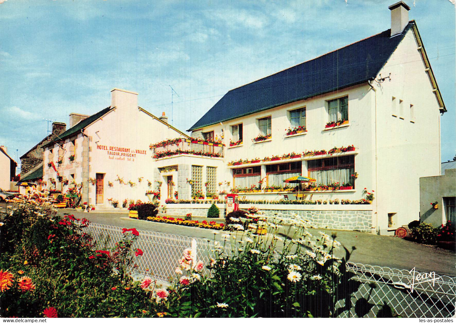 22 SAINT GILLES VIEUX MARCHE HOTEL DE LA VALLEE