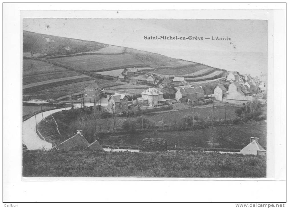 22 // SAINT MICHEL EN GREVE   L'arrivée