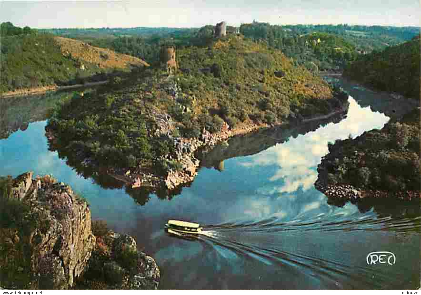 23 - Crozant - Le Confluent de la Creuse et de la Sedelle - La Vedette contournant la Pointe de Crozant - CPM - Voir Sca