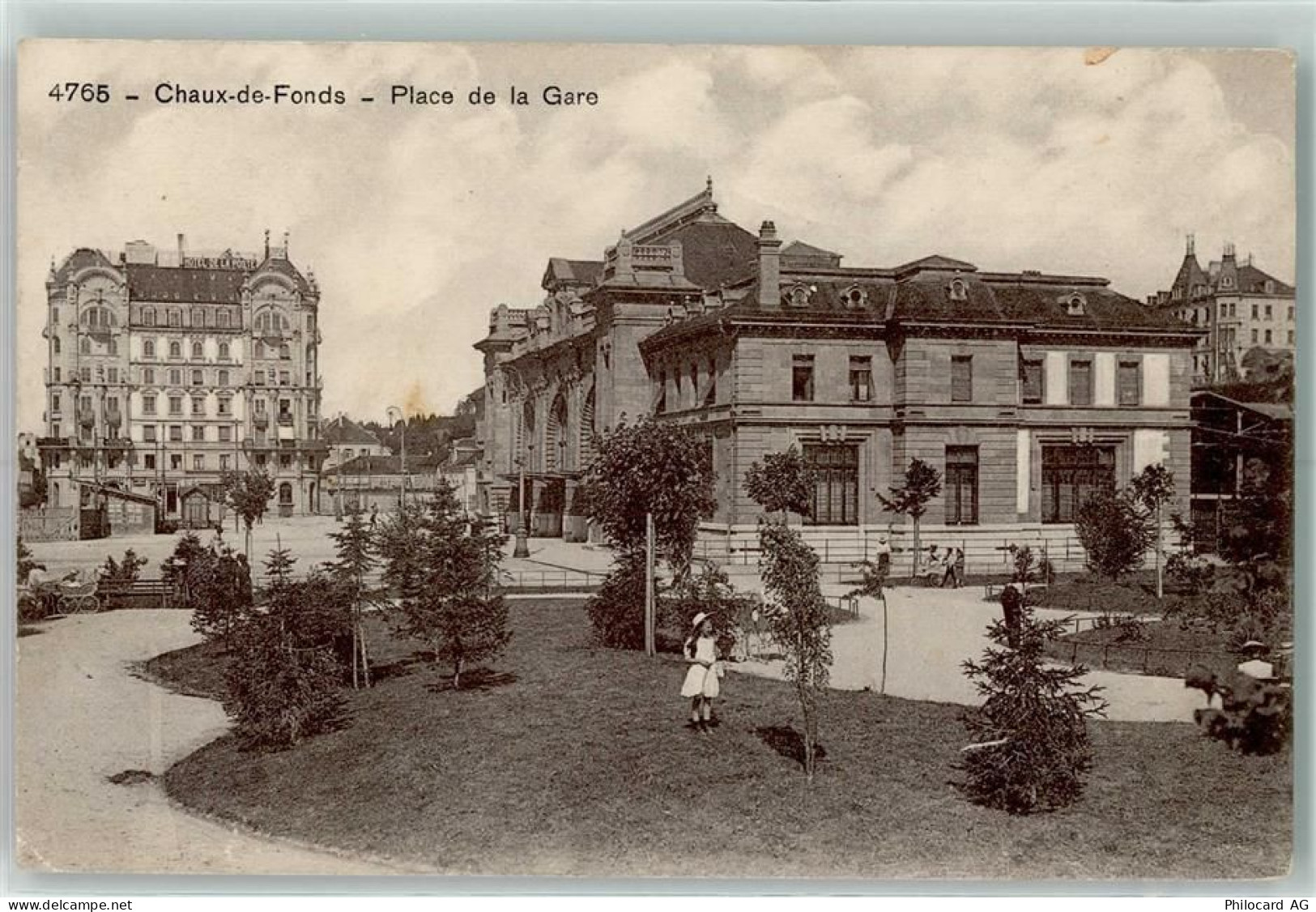 2300 La Chaux-de-Fonds - 10205359