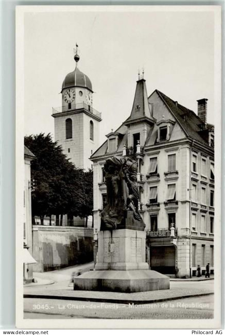 2300 La Chaux-de-Fonds - Monument de la République - 10308181