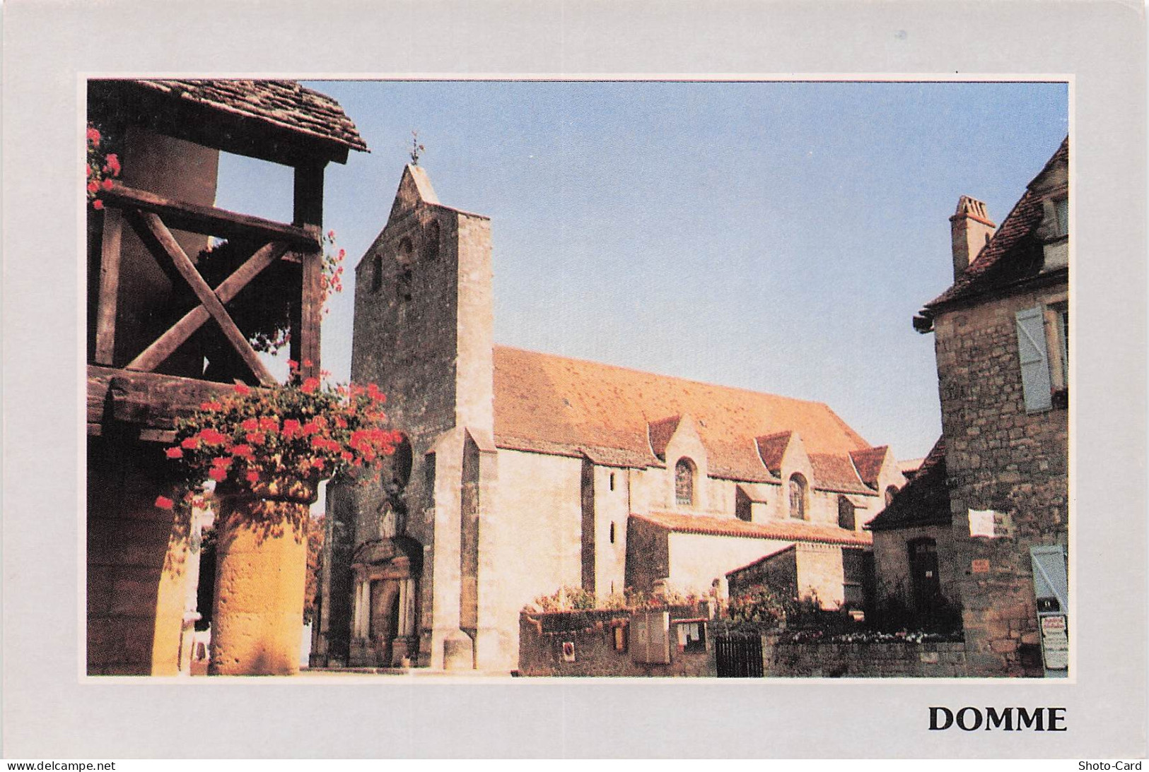 24 DOMME EGLISE DE DOMME
