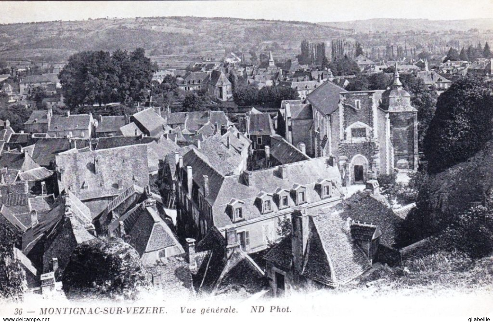 24 - MONTIGNAC sur VEZERE - vue generale