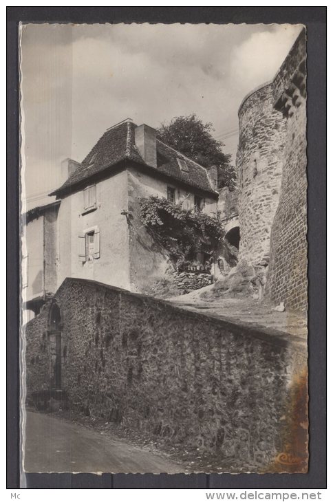 24 - Nontron (dordogne) -  Vieille Maison du XVe s. - carte photo