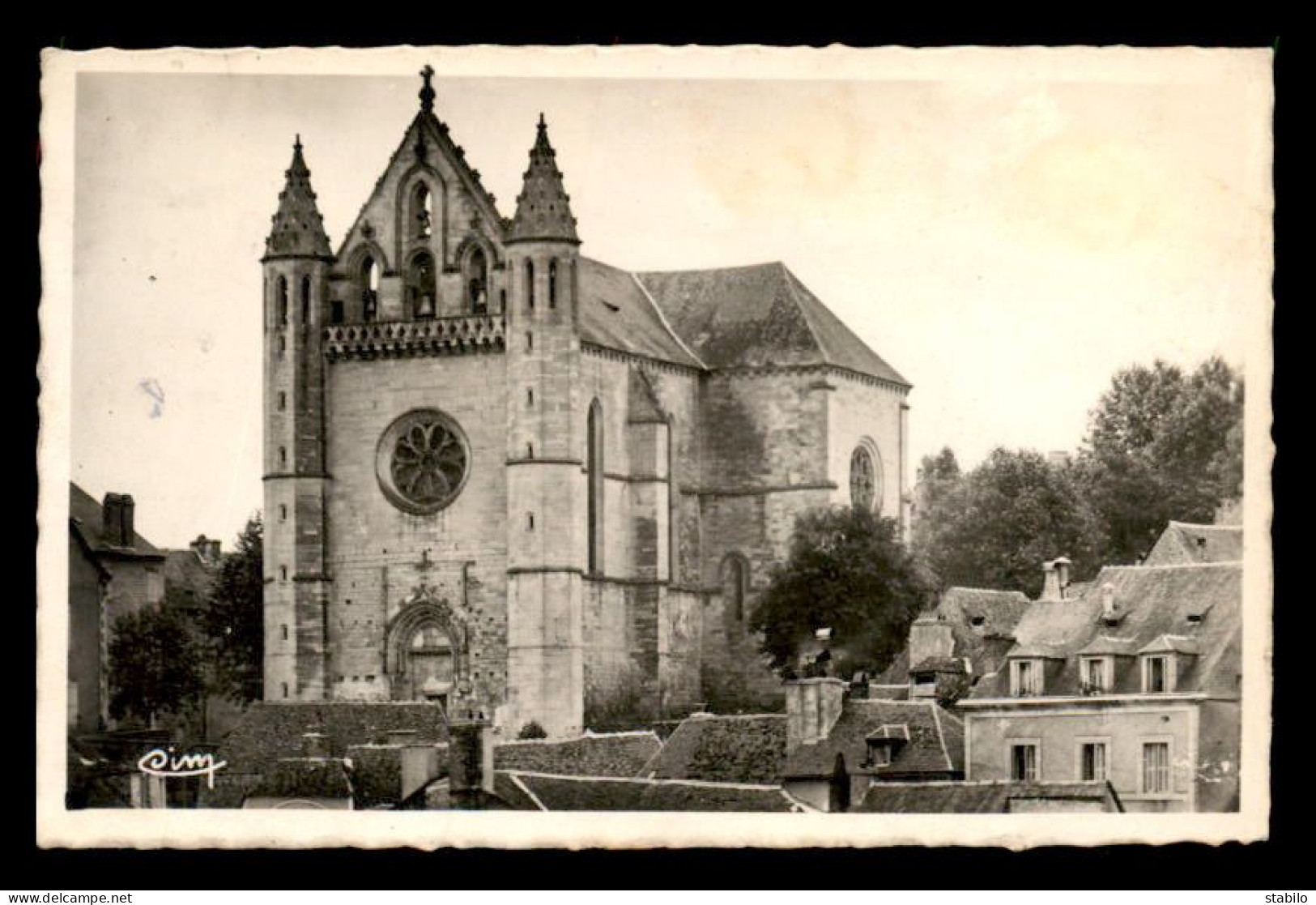 24 - TERRASSON - L'EGLISE