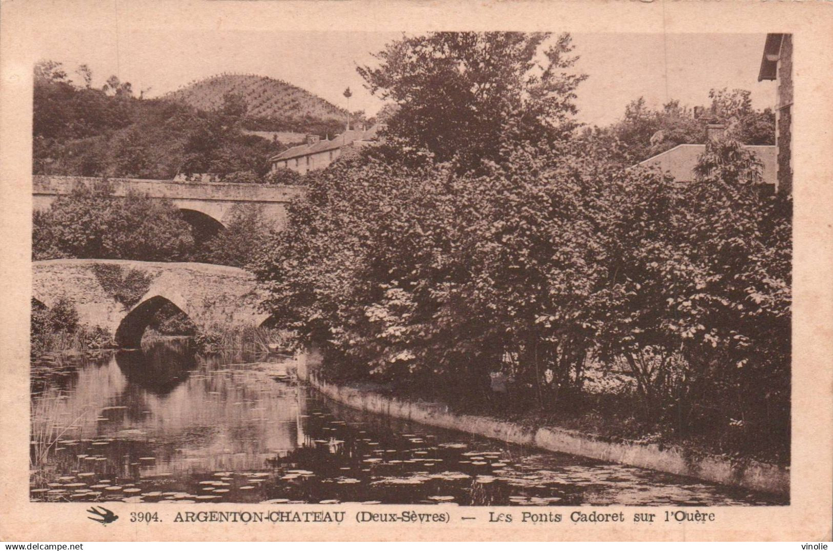 25-259 : ARGENTON-CHATEAU