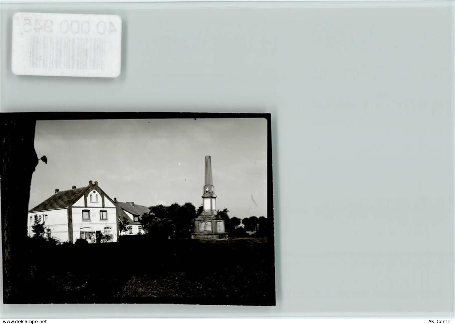 25774 W2247 Lunden , Holst FOTO KEINE AK Denkmal im Ort - 40000945