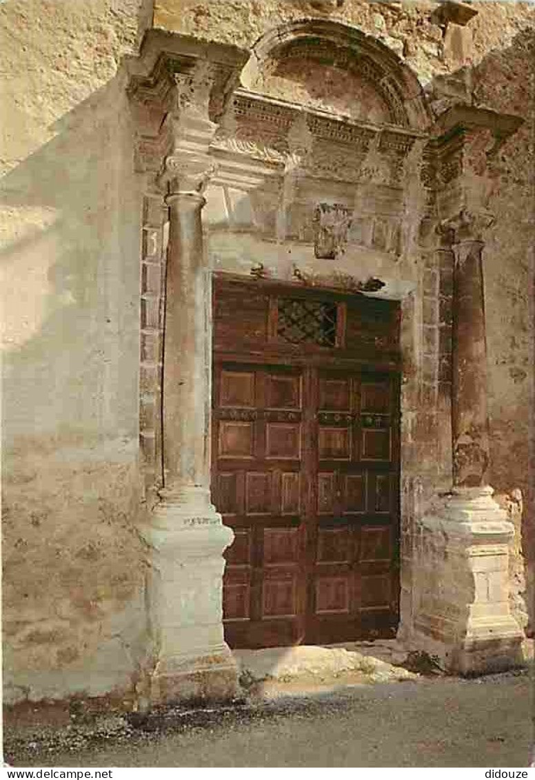 26 - Buis les Baronnies - Porte des Ursulines . Monument historique - CPM - Voir Scans Recto-Verso