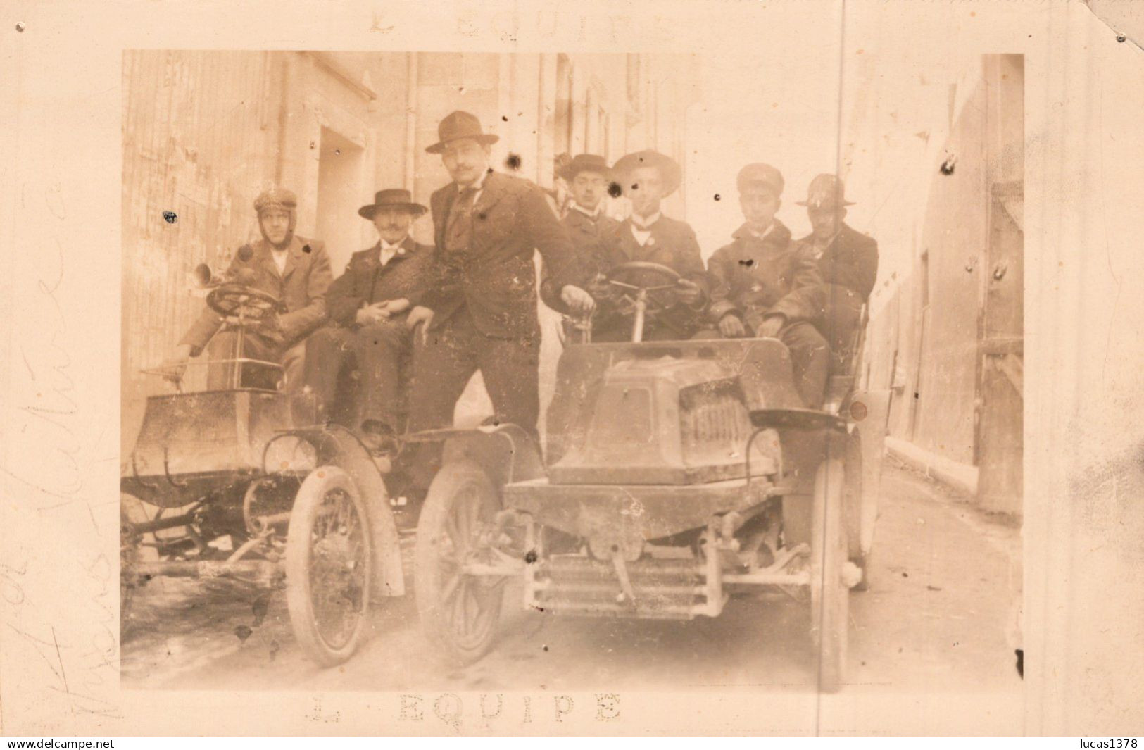 26 / NYONS / TRES BELLE CARTE PHOTO  / 1 ERES VOITURES AUTOMOBILES A NYONS / VOIR NOMS  AU VERSO