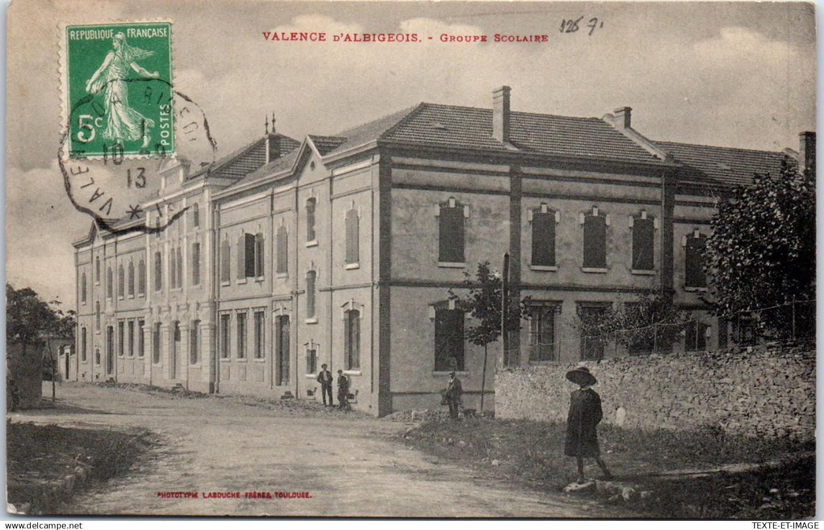 26 VALENCE D'ALBIGEOIS - le groupe scolaire.