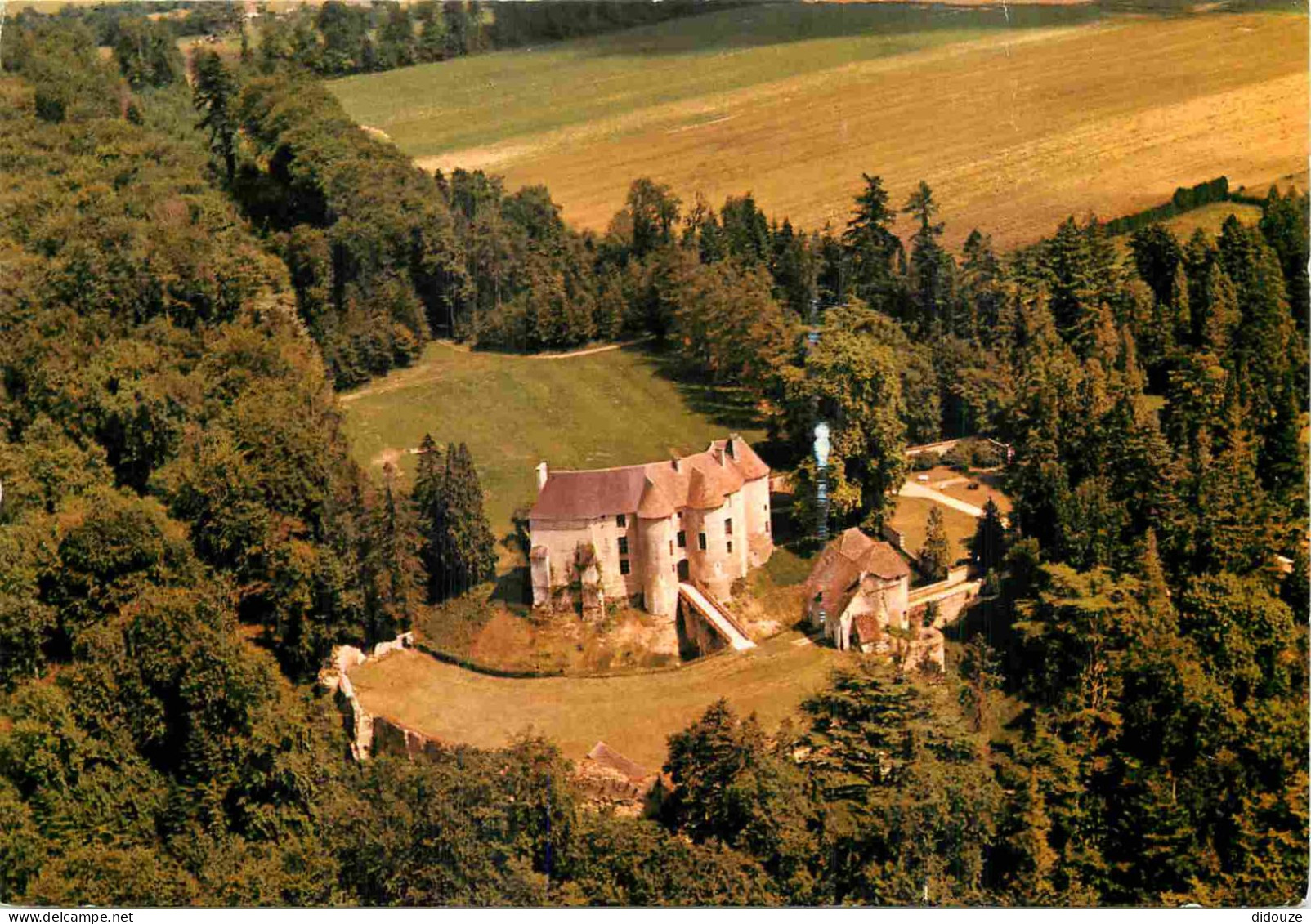 27 - Harcourt - Le Château féodal - CPM - Voir Scans Recto-Verso
