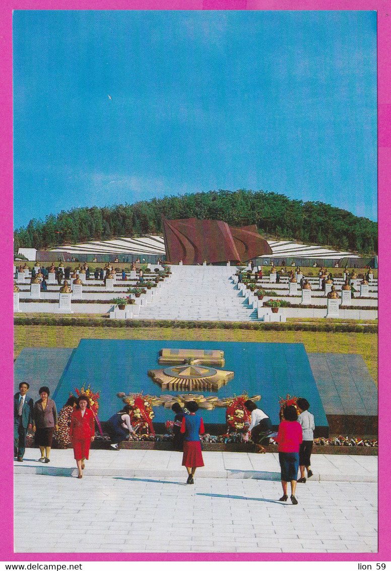 281329 / North Korea - Pyongyang - The Patriotic Martyrs' Cemetery is a national cemetery PC Nordkorea Coree du Nord