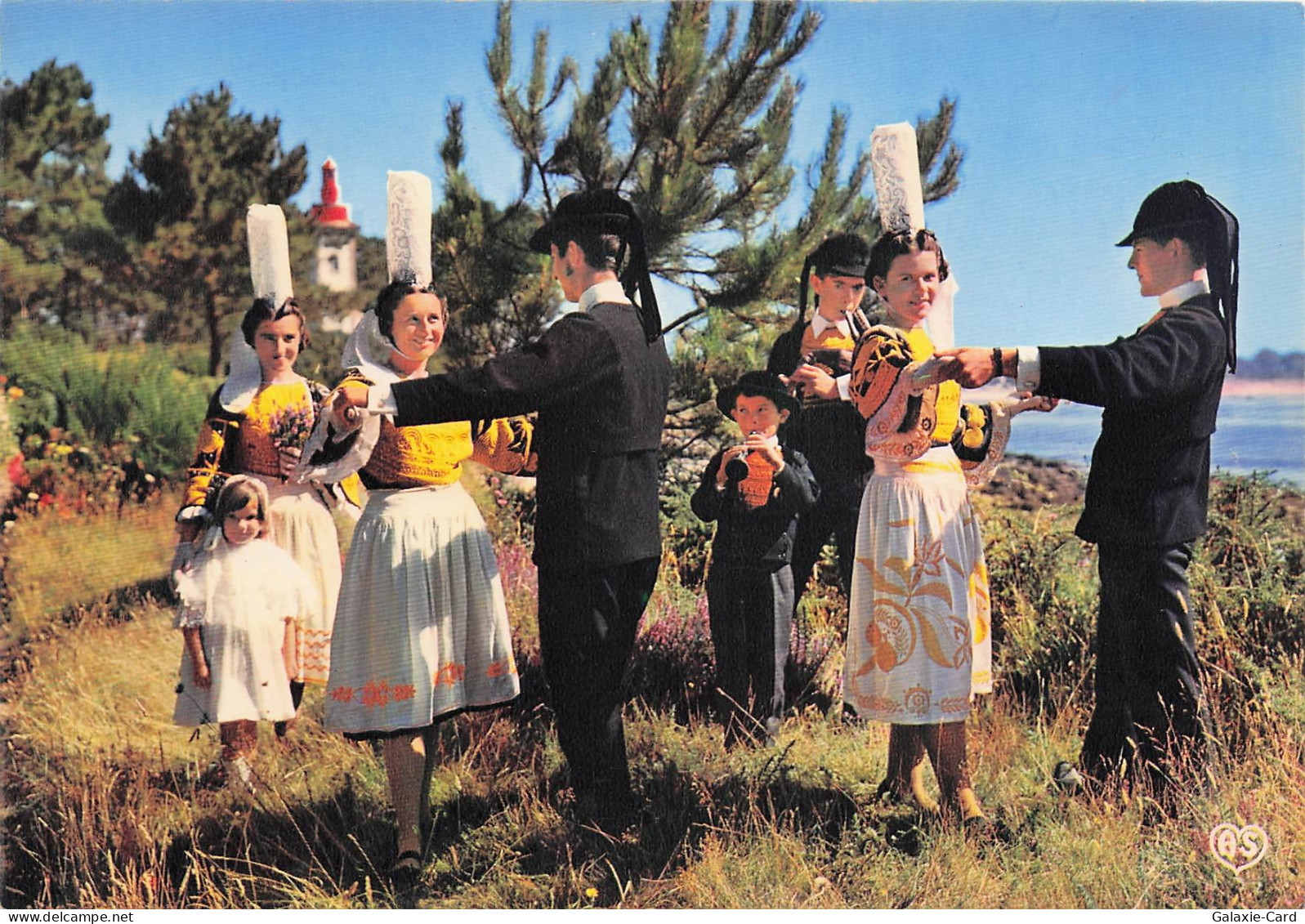 29 COMBRIT GROUPE FOLKLORIQUE DE COMBRIT