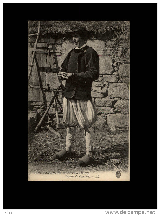 29 - CONFORT-MEILARS - costume - coiffe - paysan