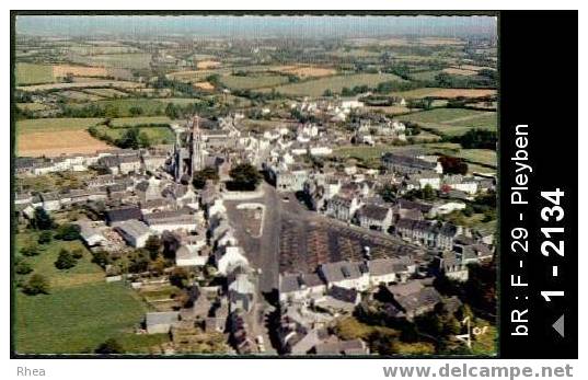 29 Pleyben - PLEYBEN (Finistère) V. 25 - Vue générale du Bourg - vue aerienne - cpsm -  /  D29D  K29162K  C29162C