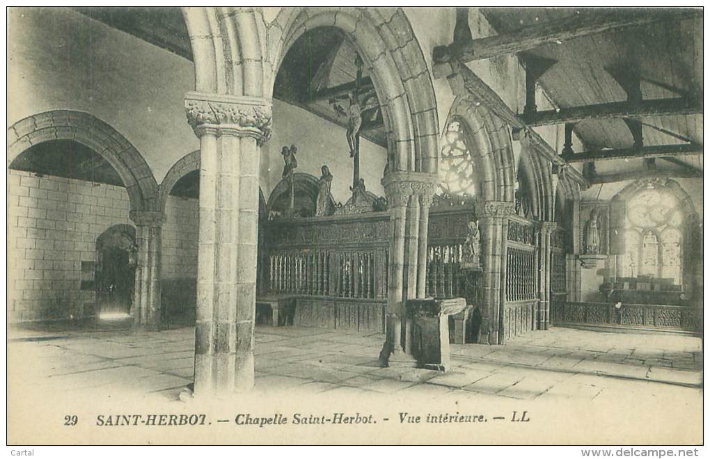 29 - SAINT-HERBOT - Chapelle Saint-Herbot - Vue intérieure