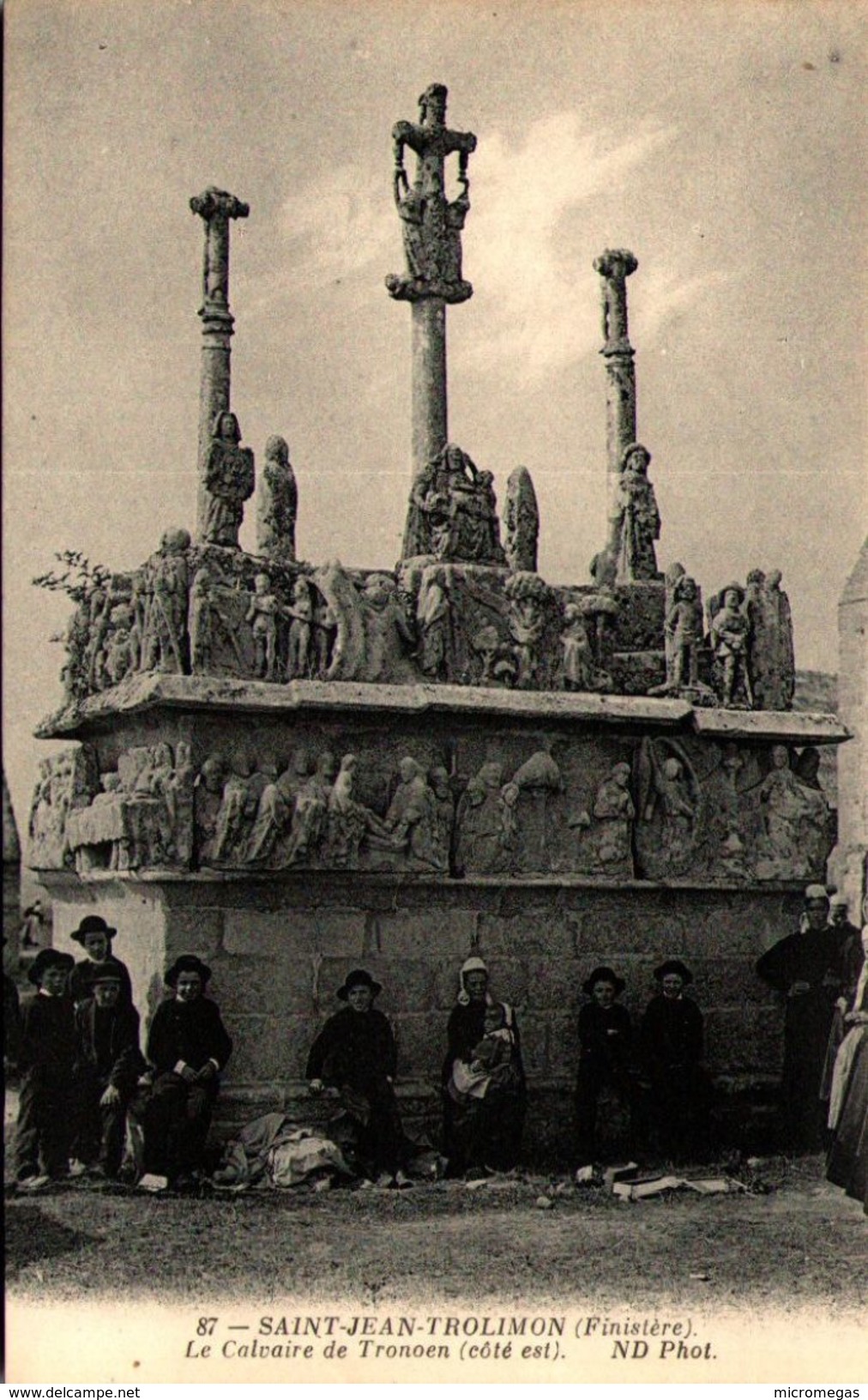 29 - SAINT-JEAN-TROLIMON - Le Calvaire de Tronoen (côté est)