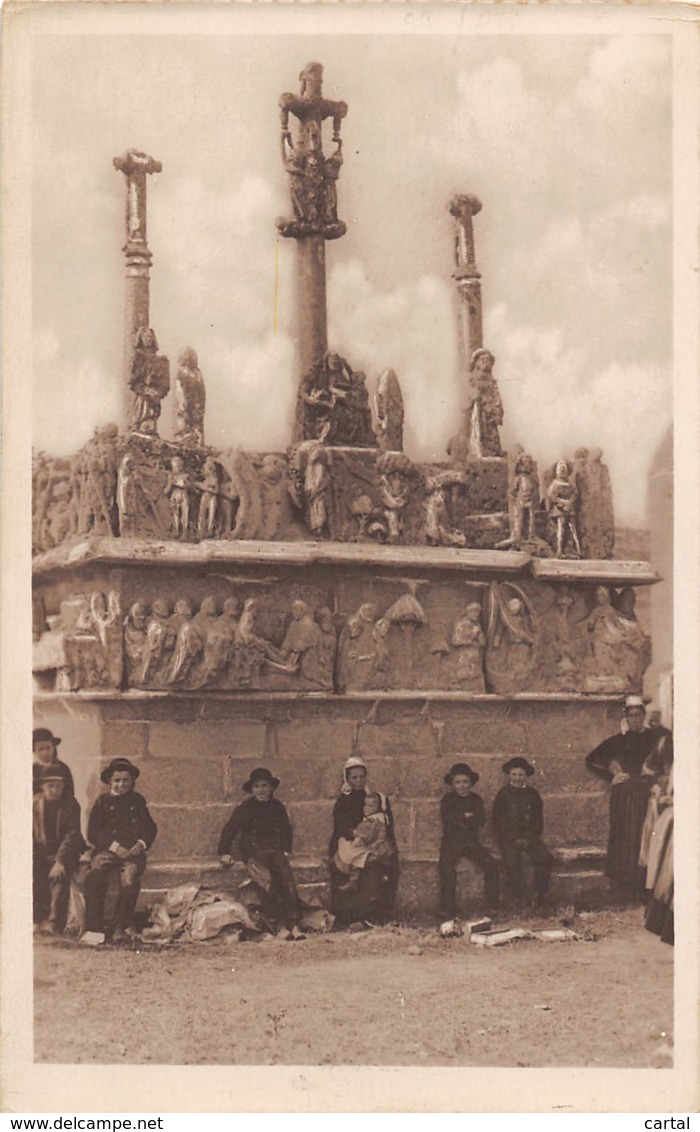 29 - SAINT-JEAN-TROLIMON - Le Calvaire de Tronoen (Côté Est)