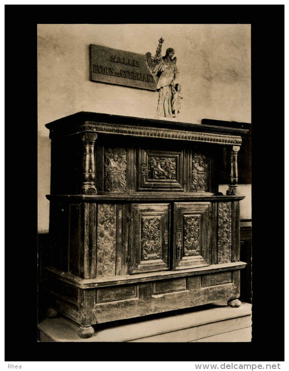 29 - SAINT-VOUGAY - chateau - Bahut breton