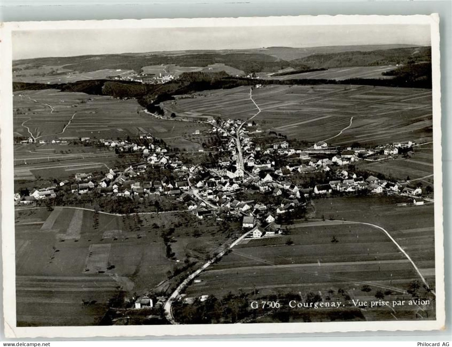 2950 Courgenay Foto AK Fliegeraufnahme - 10734833