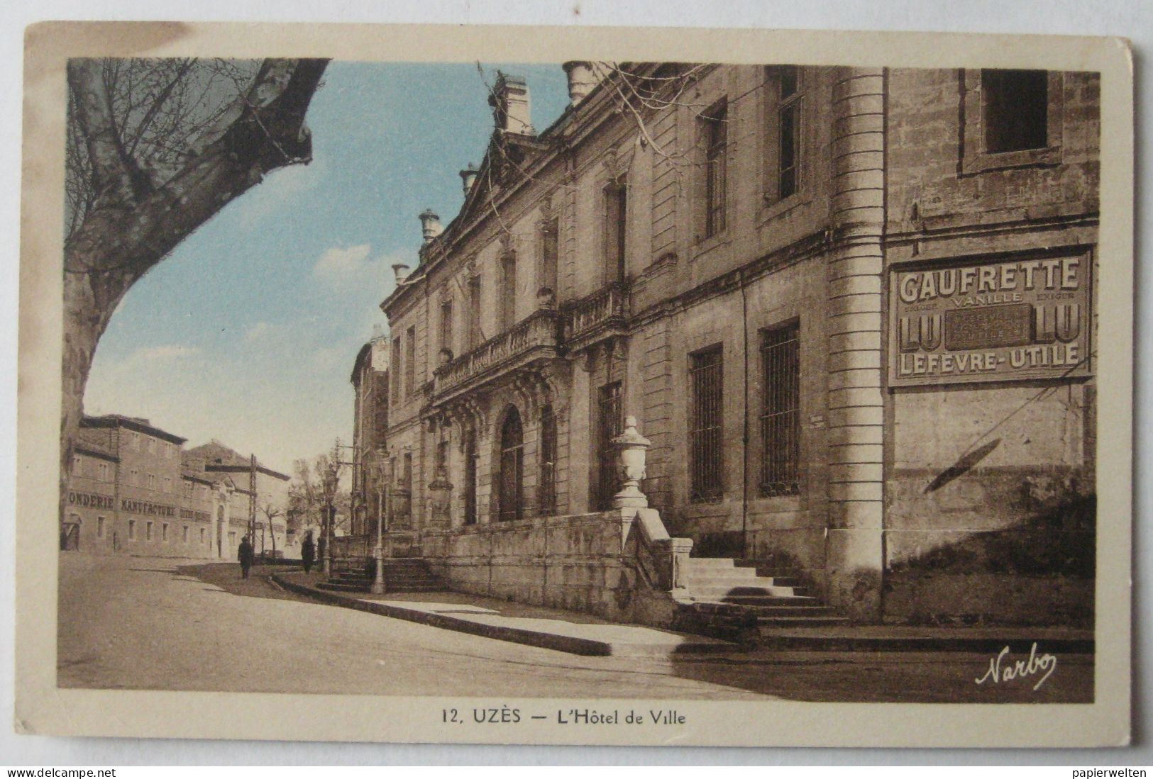 30 Pays d’Uzès Uzès - L'Hôtel de Ville