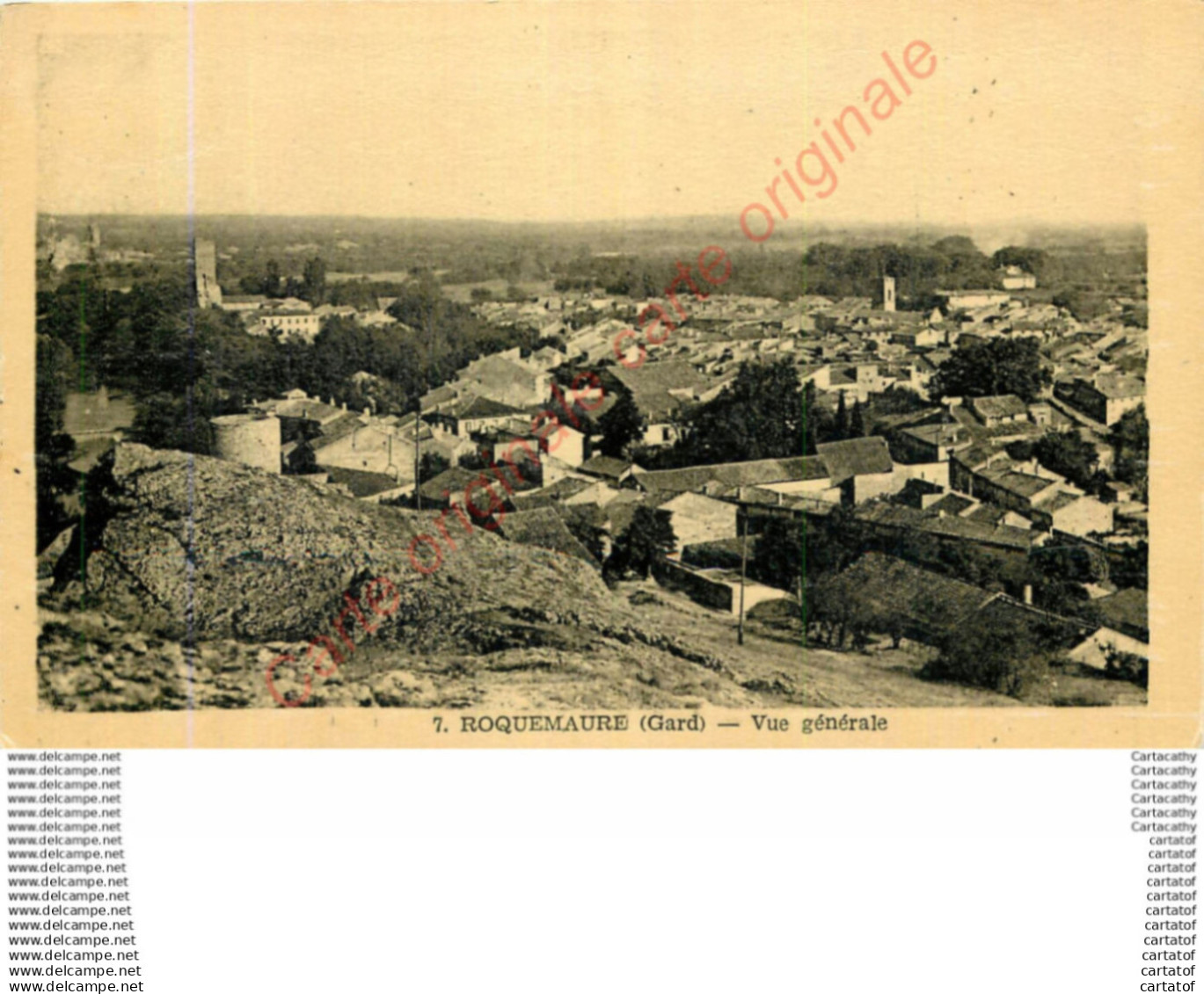 30.  ROQUEMAURE .  Vue générale.