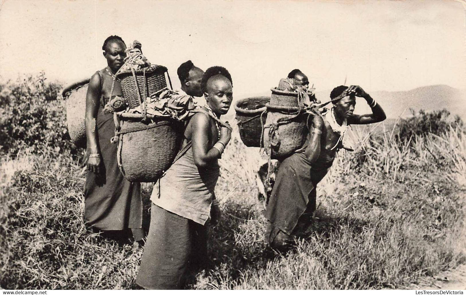 [-30%] RUANDA-URUNDI - Ruanda Urundi - Type de femme indigène - six femmes indigènes - Carte Postale Ancienne