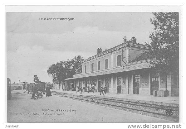 30 // UZES - La gare, C Artige édit  5337