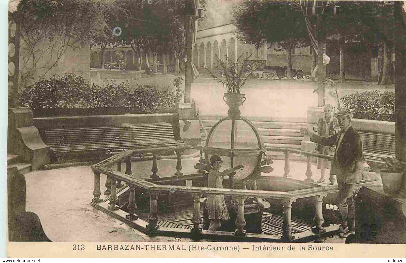 31 - Barbazan - intérieur de la source - Animée - CPA - Voir Scans Recto-Verso