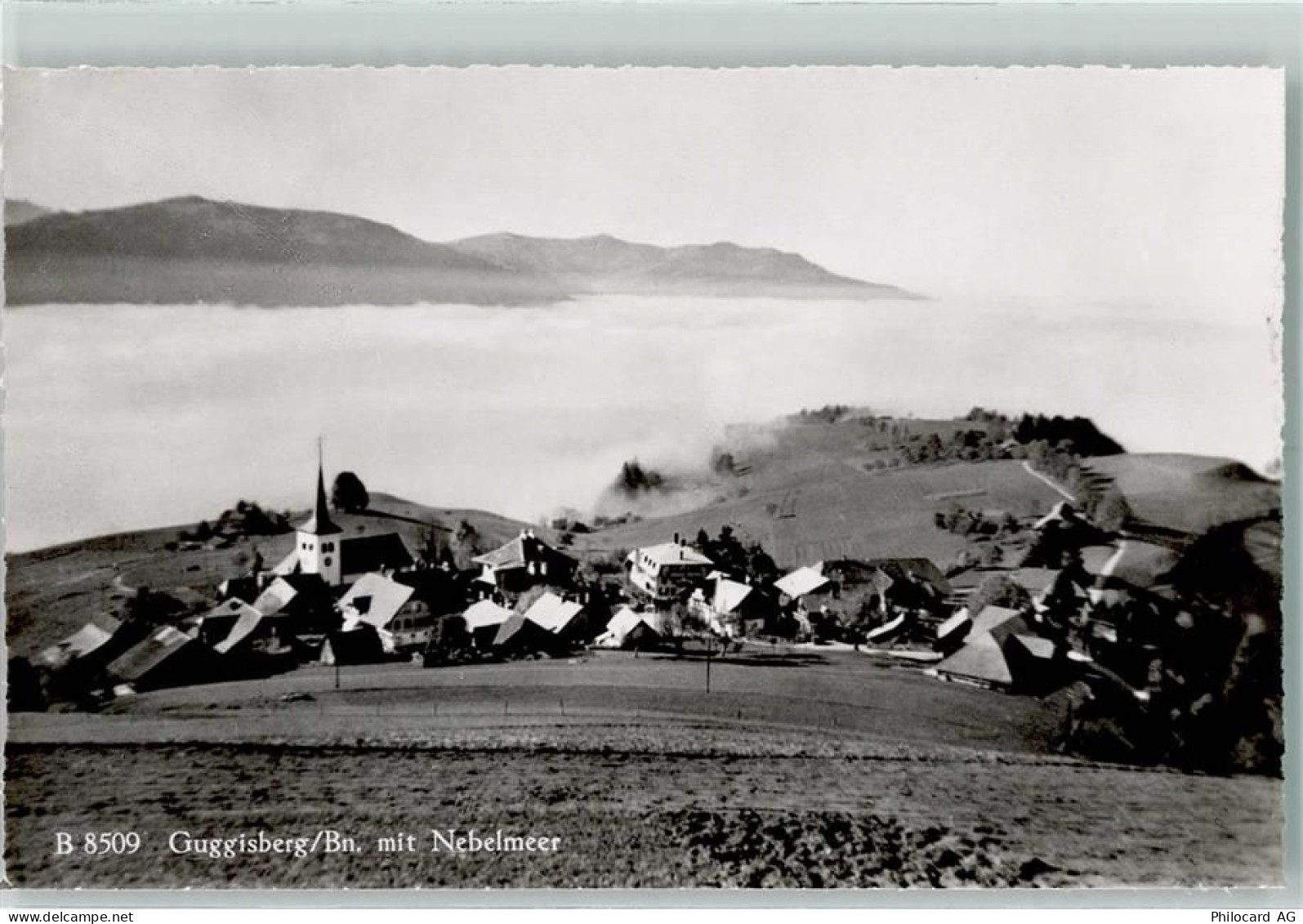 3158 Guggisberg Gebrauchsspuren Guggisberg mit Nebelberg - 13132862