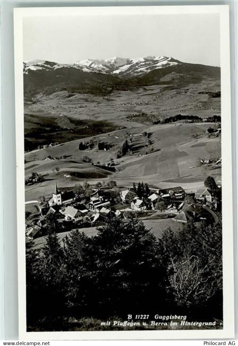 3158 Guggisberg - Guggisberg mit Pfaffeyen und Berra im Hintergrund - 13133737
