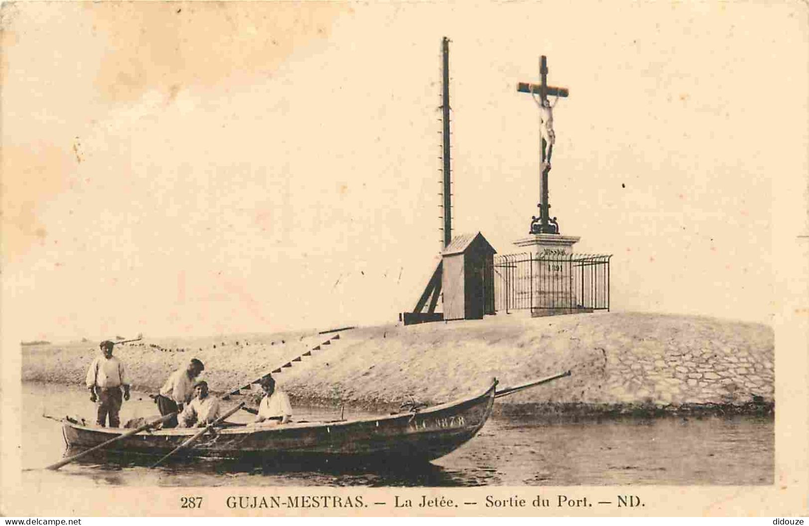 33 - Gujan-Mestras - La Jetée - Sortie du Port - Animée - CPA - Voir Scans Recto-Verso