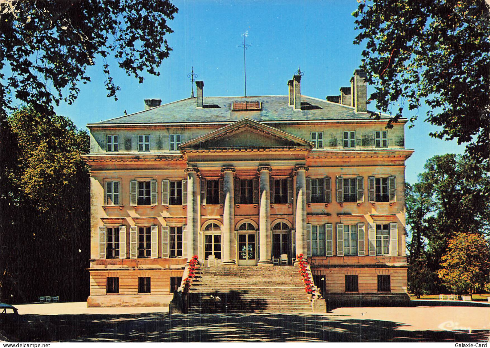 33 MARGAUX LE CHATEAU MARGAUX