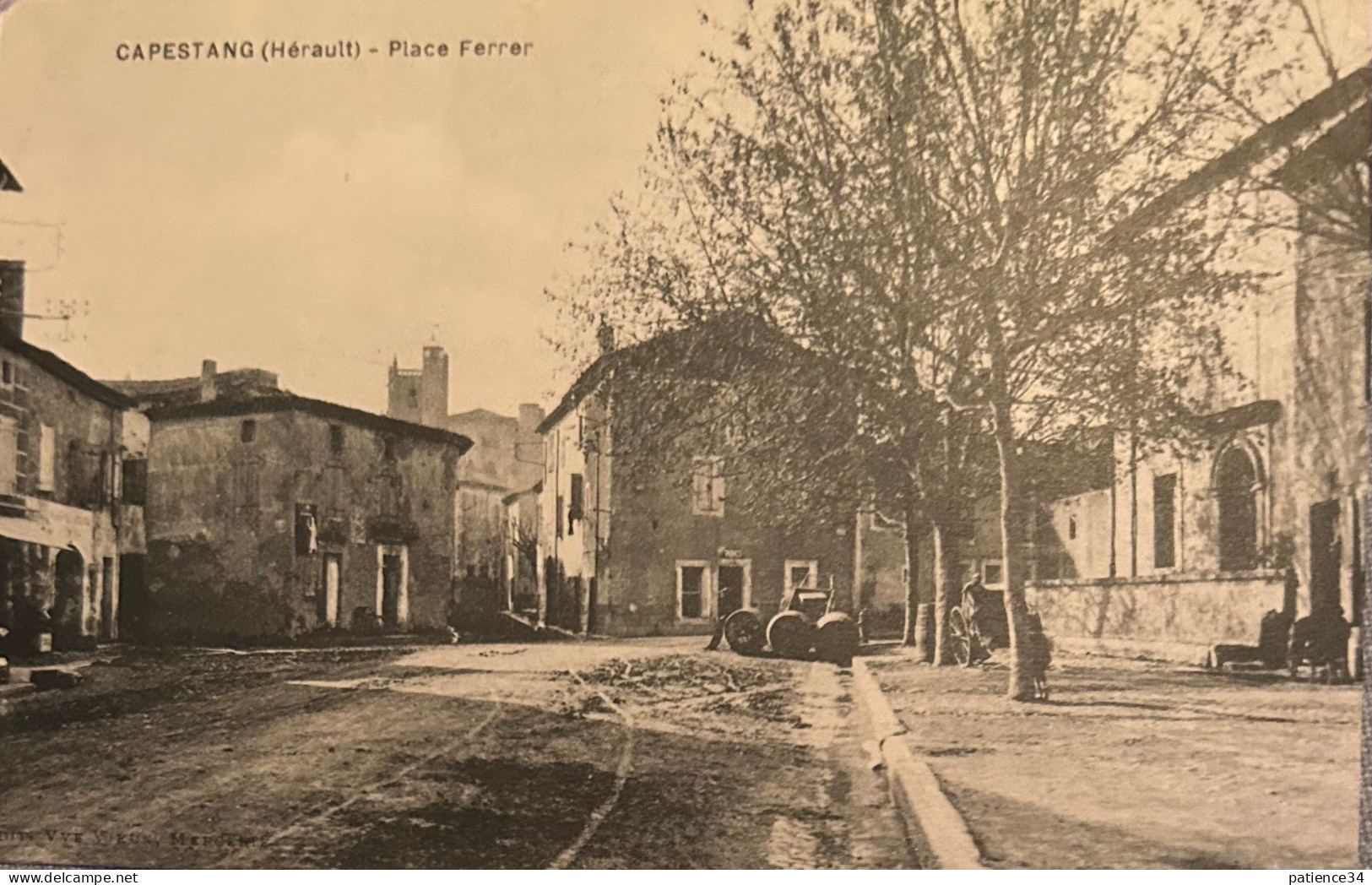 34 - CAPESTANG - Place Ferrer