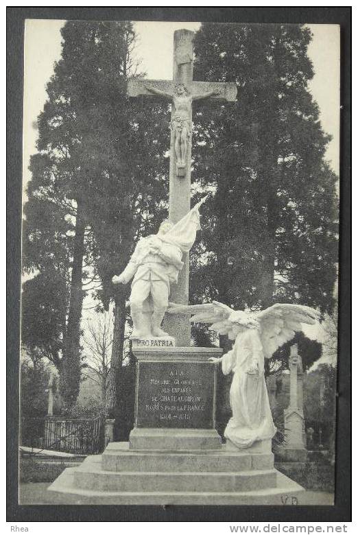 35 Châteaugiron monument aux morts    D35D  K35069K  C35069C RH032024