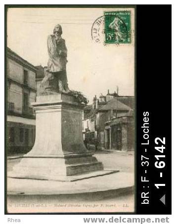 37 Loches - 96 LOCHES (I-et-L) - Statue d'Alfred de Vigny, par F. Sicard - statue - statue al /  D37D  K37132K  C37132C